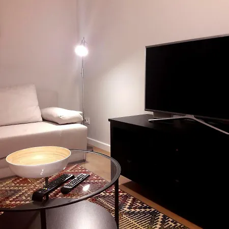 Apartment Modern & Quiet In Royal Wilanow With Netflix